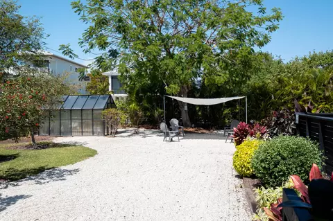 Exterior - 55 Ocean Front Dr, Key Largo, FL 33037 photo 10 of 21