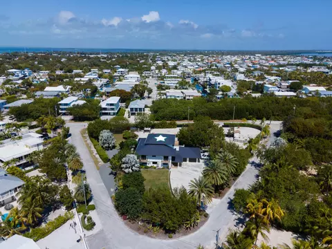 View/Area - 55 Ocean Front Dr, Key Largo, FL 33037 photo 6 of 6