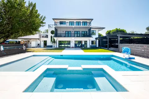 55 Ocean Front Dr, Key Largo, FL 33037