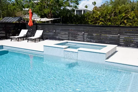 Exterior - 55 Ocean Front Dr, Key Largo, FL 33037 photo 7 of 21