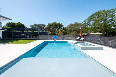 Exterior - 55 Ocean Front Dr, Key Largo, FL 33037 photo 6 of 21