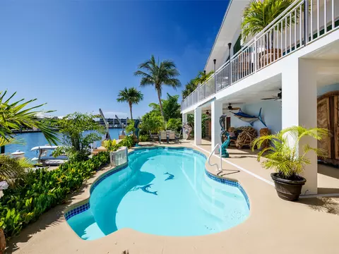 14 Avenue F, Marathon, FL 33050