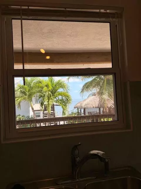 Kitchen - 1297 73rd Street Ocean Street Ocean, Marathon, FL 33050 photo 2 of 9