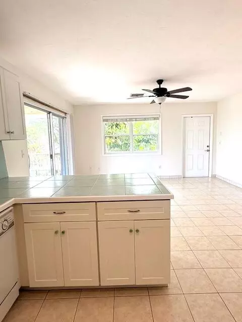 Kitchen - 1297 73rd Street Ocean Street Ocean, Marathon, FL 33050 photo 6 of 9