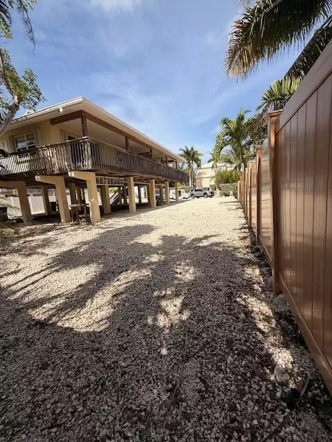 Exterior - 1297 73rd Street Ocean Street Ocean, Marathon, FL 33050 photo 11 of 12