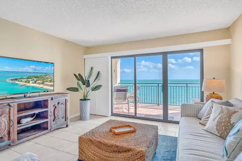 1001 W Ocean Dr #1-204, Key Colony Beach, FL 33051