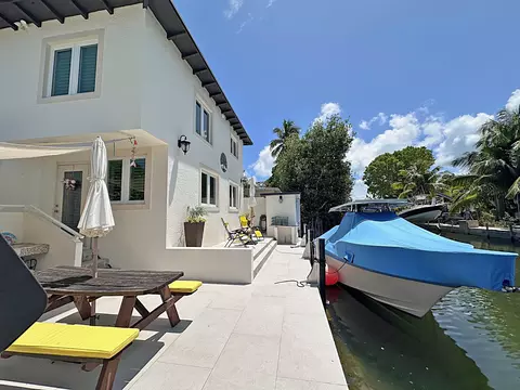 129 Pirates Dr, Key Largo, FL 33037 photo 2