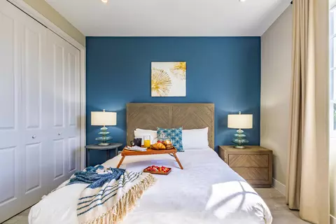 Bedroom - 19 W Playa Largo Blvd, Key Largo, FL 33037 photo 3 of 5