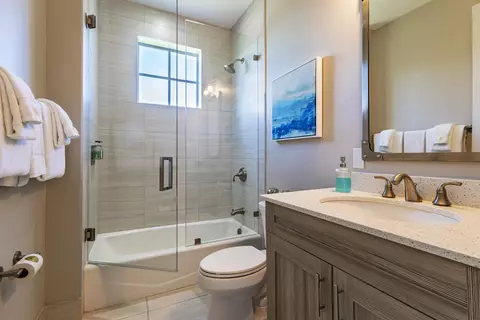 Bath - 19 W Playa Largo Blvd, Key Largo, FL 33037 photo 2 of 3
