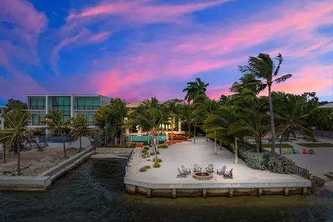 352 Sound Dr, Key Largo, FL 33037