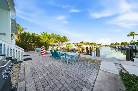 Exterior - 340-350 E Ocean Dr #KEY colony, Key Colony Beach, FL 33051 photo 7 of 14
