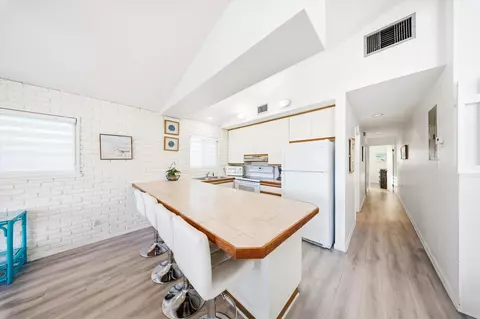 Entry Way - 340-350 E Ocean Dr #KEY colony, Key Colony Beach, FL 33051 photo 1 of 7