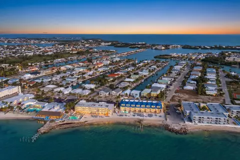 View/Area - 340-350 E Ocean Dr #KEY colony, Key Colony Beach, FL 33051 photo 17 of 19