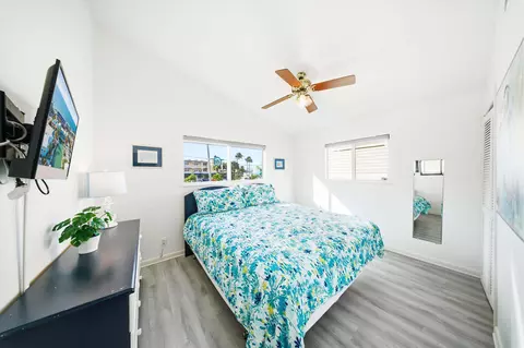 Bedroom - 340-350 E Ocean Dr #KEY colony, Key Colony Beach, FL 33051 photo 13 of 15
