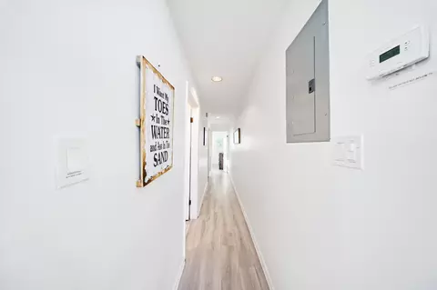 Entry Way - 340-350 E Ocean Dr #KEY colony, Key Colony Beach, FL 33051 photo 3 of 7
