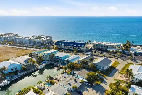 View/Area - 340-350 E Ocean Dr #KEY colony, Key Colony Beach, FL 33051 photo 5 of 19