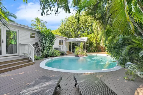 2911 Seidenberg Ave, Key West, FL 33040