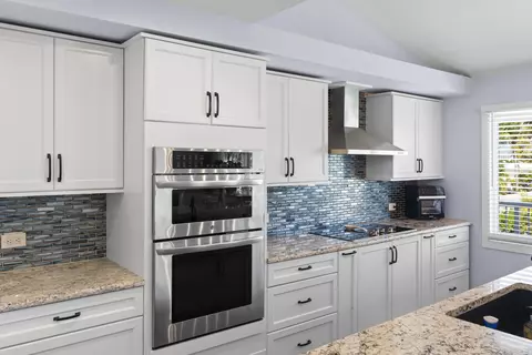 Kitchen - 16823 E Point Dr, Sugarloaf Key, FL 33042 photo 7 of 8