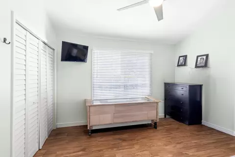Bedroom - 16823 E Point Dr, Sugarloaf Key, FL 33042 photo 2 of 5
