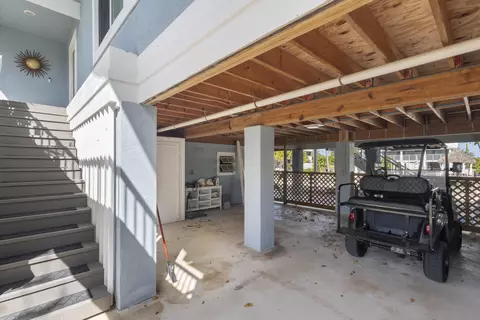 Exterior - 16823 E Point Dr, Sugarloaf Key, FL 33042 photo 3 of 6