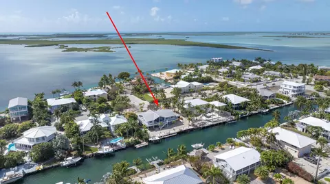 16823 E Point Dr, Sugarloaf, FL 33042