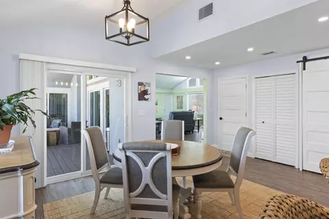 Dining - 16823 E Point Dr, Sugarloaf Key, FL 33042 photo 1 of 3