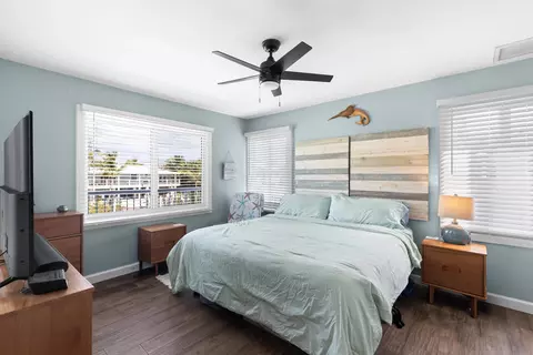 Bedroom - 16823 E Point Dr, Sugarloaf Key, FL 33042 photo 5 of 5