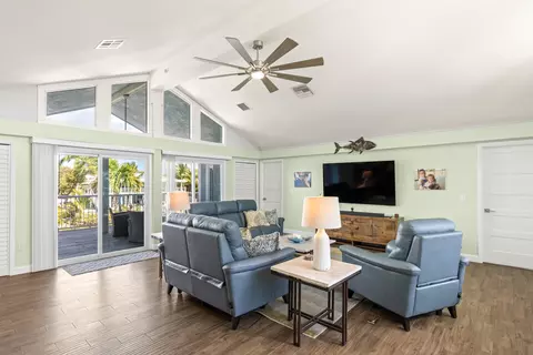 Living - 16823 E Point Dr, Sugarloaf Key, FL 33042 photo 5 of 5