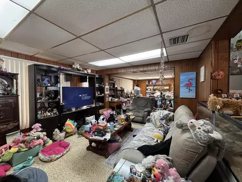 Living - 110 E Ridge Rd, Islamorada, FL 33036 photo 1 of 4