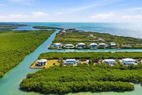 View/Area - 116 Avenue K, Marathon, FL 33050 photo 9 of 11