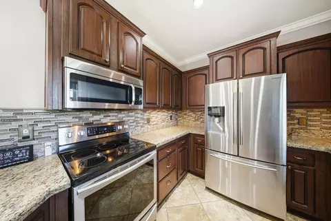 Kitchen - 116 Avenue K, Marathon, FL 33050 photo 3 of 4