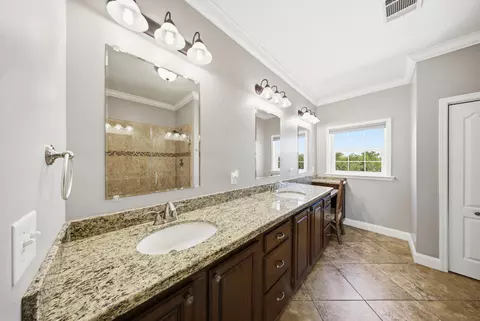 Bath - 116 Avenue K, Marathon, FL 33050 photo 2 of 4