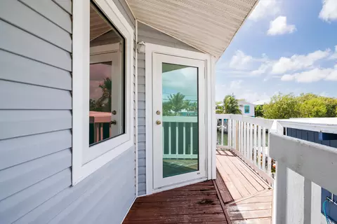 Exterior - 29048 Iris Dr, Big Pine Key, FL 33043 photo 2 of 13
