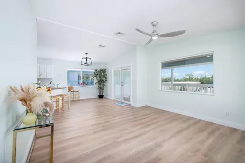 Living - 29048 Iris Dr, Big Pine Key, FL 33043 photo 1 of 5
