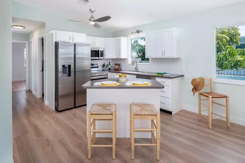 Kitchen - 29048 Iris Dr, Big Pine Key, FL 33043 photo 1 of 3