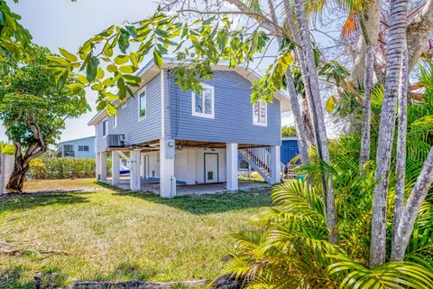 Exterior - 29048 Iris Dr, Big Pine Key, FL 33043 photo 9 of 13