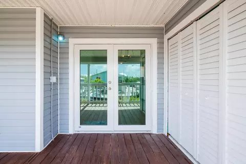 Exterior - 29048 Iris Dr, Big Pine Key, FL 33043 photo 8 of 13