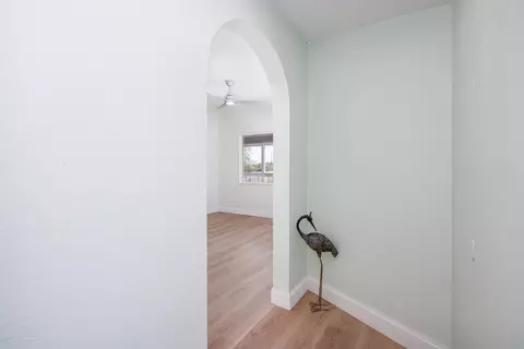 Entry Way - 29048 Iris Dr, Big Pine Key, FL 33043 photo 1 of 2