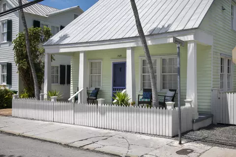 Exterior - 709 Olivia St, Key West, FL 33040 photo 3 of 9