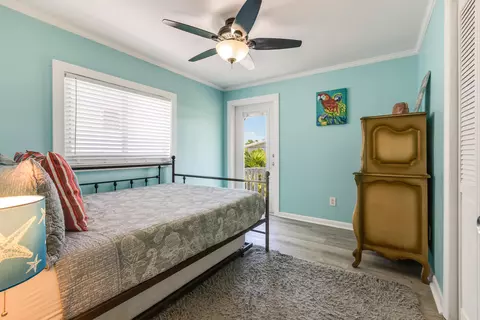 Bedroom - 280290 3rd St, Key Colony, FL 33051 photo 7 of 7