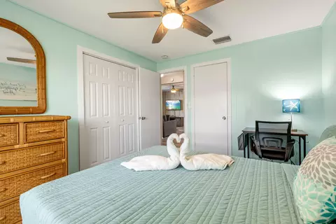 Bedroom - 280290 3rd St, Key Colony, FL 33051 photo 2 of 7