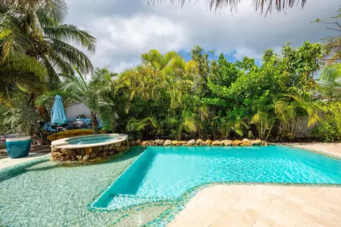 1620 Jamaica Dr, Key West, FL 33040