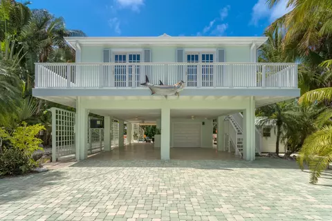 79 Jean La Fitte Dr, Key Largo, FL 33037