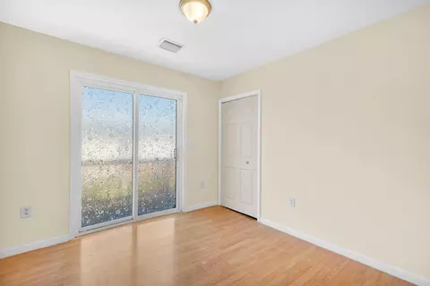 Bedroom - 477 W 105th Street Ocean, Marathon, FL 33050 photo 1 of 11