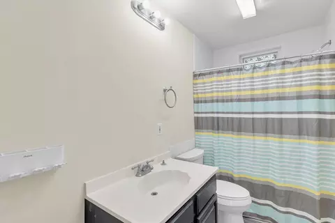 Bath - 477 W 105th Street Ocean, Marathon, FL 33050 photo 2 of 2