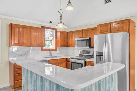 Kitchen - 477 W 105th Street Ocean, Marathon, FL 33050 photo 3 of 4