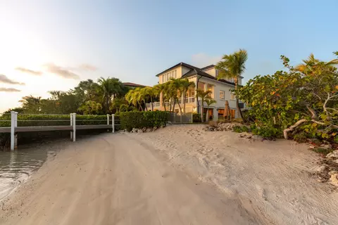 24 Cannon Royal Dr, Key West, FL 33040