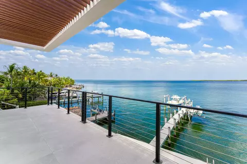 View/Area - 21 Stillwright Way, Key Largo, FL 33037 photo 5 of 20