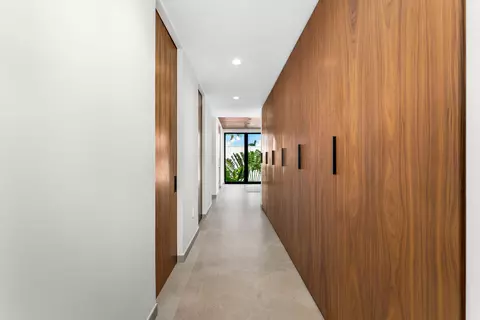 Entry Way - 21 Stillwright Way, Key Largo, FL 33037 photo 2 of 4