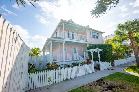 25 Kingfisher Ln, Key West, FL 33040
